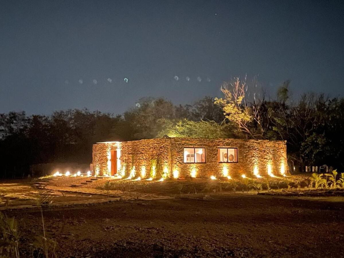 Kesar Farm House On The Lake Udaipur Bagian luar foto