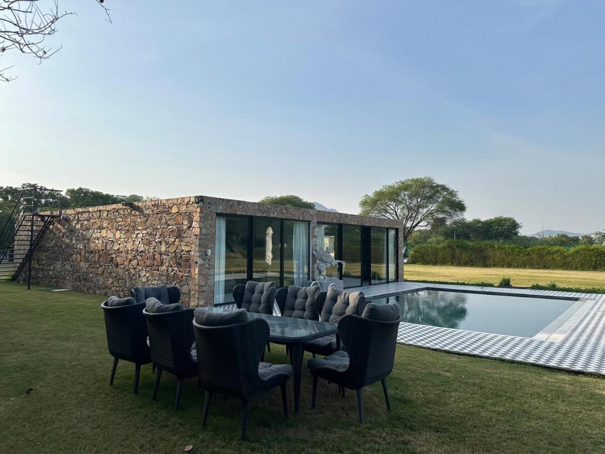 Kesar Farm House On The Lake Udaipur Bagian luar foto